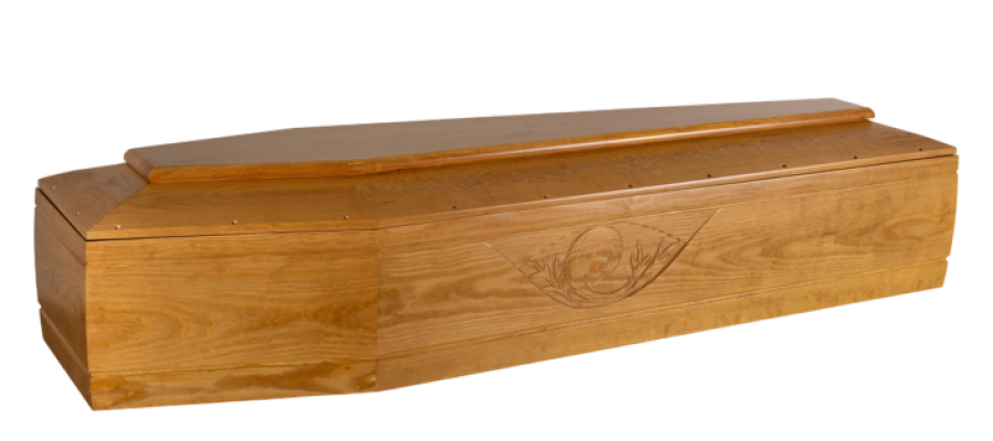 Cofano funebre in legno naturale con incisione floreale - Onoranze Funebri Musocco Milano